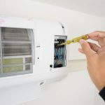 ciri-ciri AC konslet